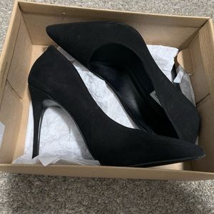 Steve Madden black suede heels
